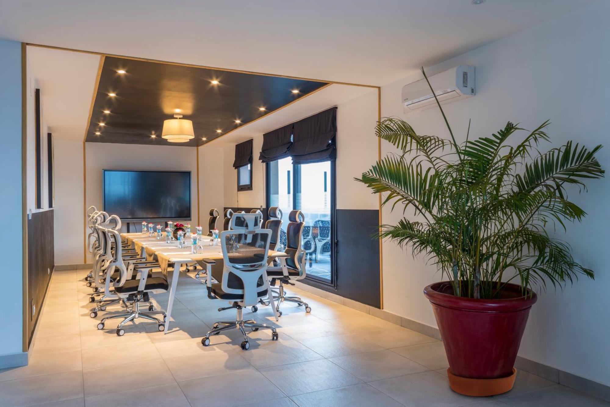 Le Centell Hotel & Spa (Adults Only) Antananarivo Bagian luar foto